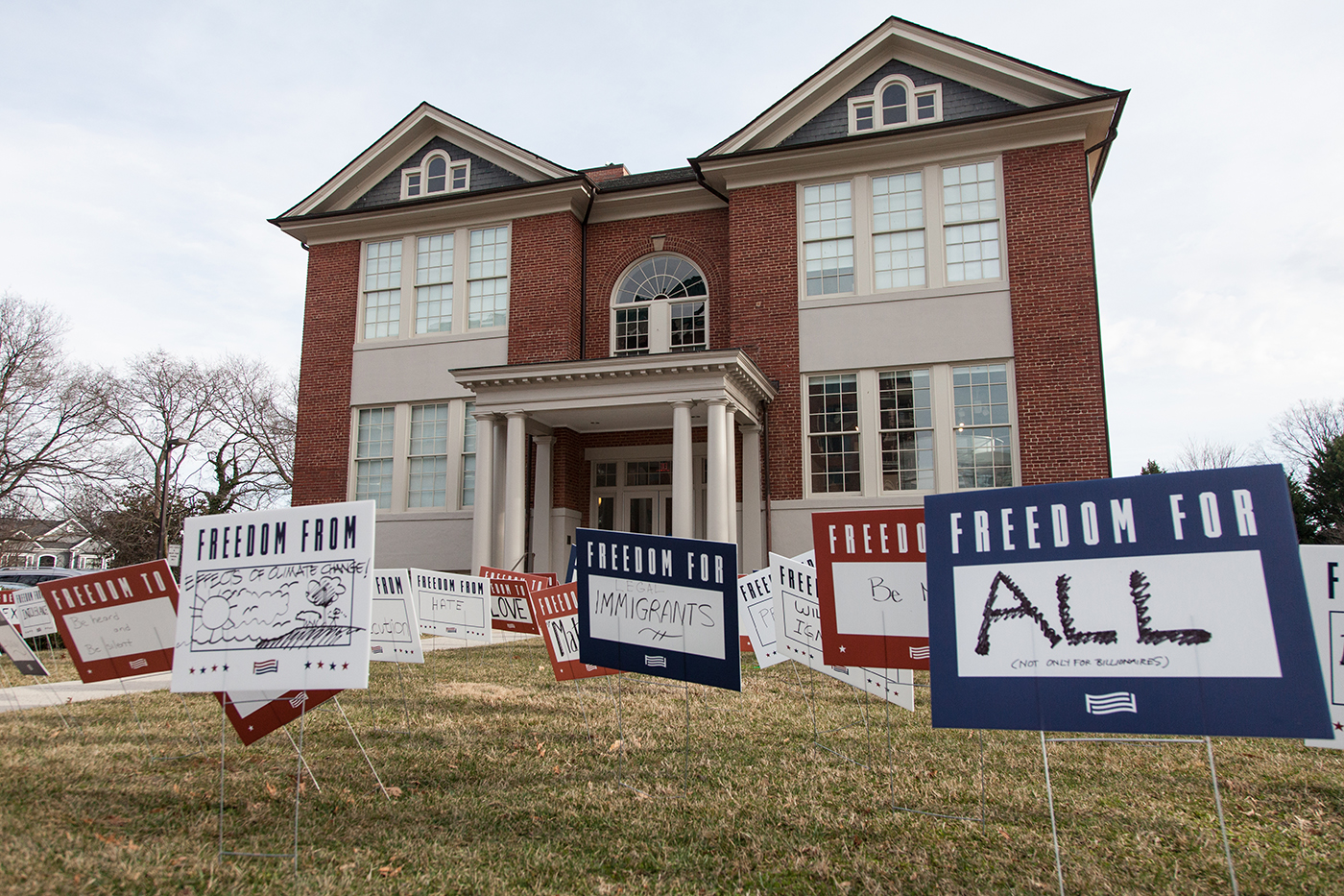 Gibbes Museum of Art to host "Drawing With Friends" exhibition featuring Lawn Sign Activation