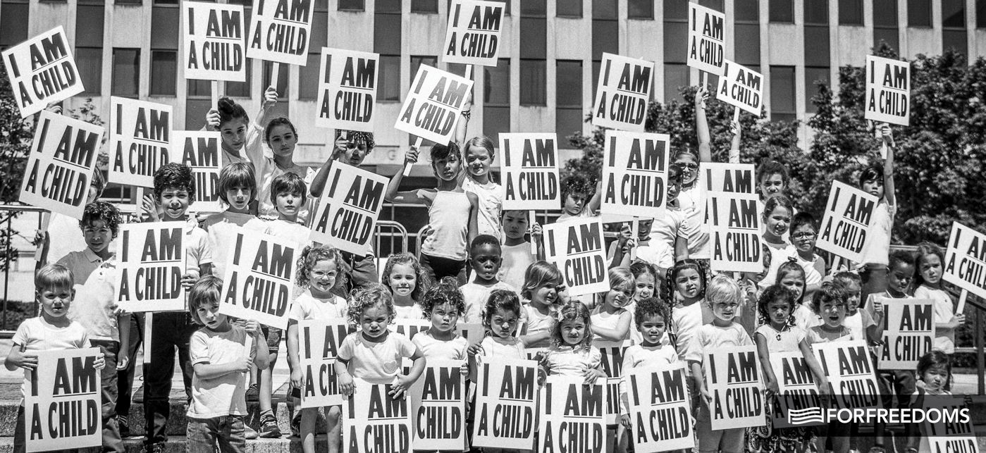 Paola Mendoza and Kisha Bari, I Am a Child